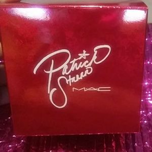 Patrick Star setting powder